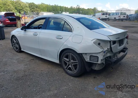 2020 Mercedes-Benz A 220 4Matic из США, поврежденный, VIN WDD3G4FB4LW041778